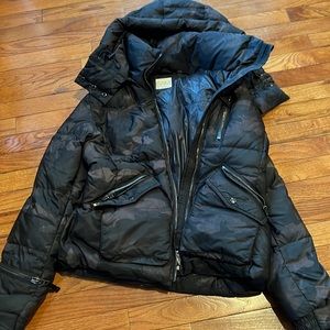 SAM bomber! Perfect condition, like new! Removable hood, inside pockets.